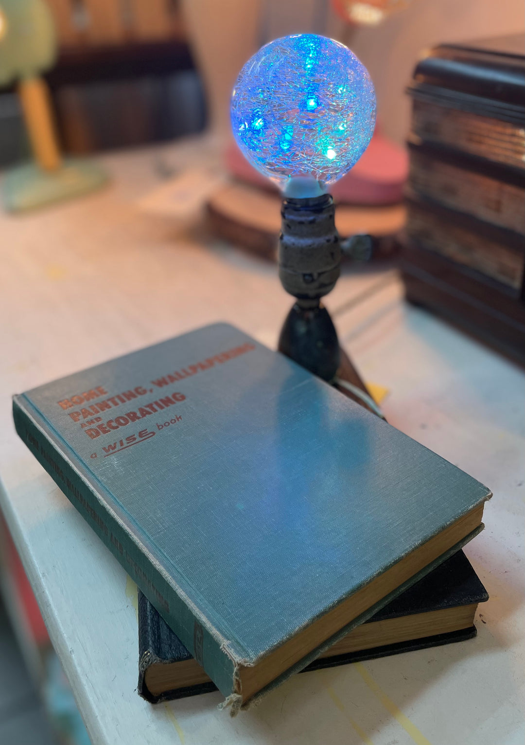 BOOK LAMP - HOME DECORATING AND WALLPAPER INCANDESCENT NOSTALGIC LOOP E26 BULB