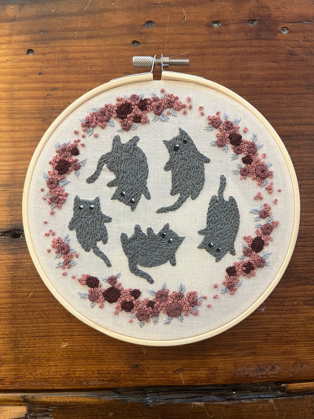 FLOWER CATS EMBROIDERY HOOP